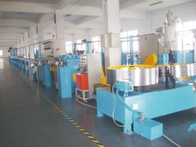 Extrusion line for physical foam coaxial cable