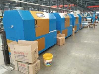 Horizontal multilayer tapping machine