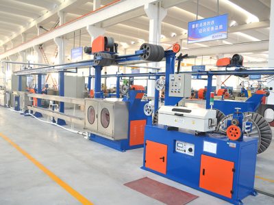 Specialized extrusion line for XLPE cable